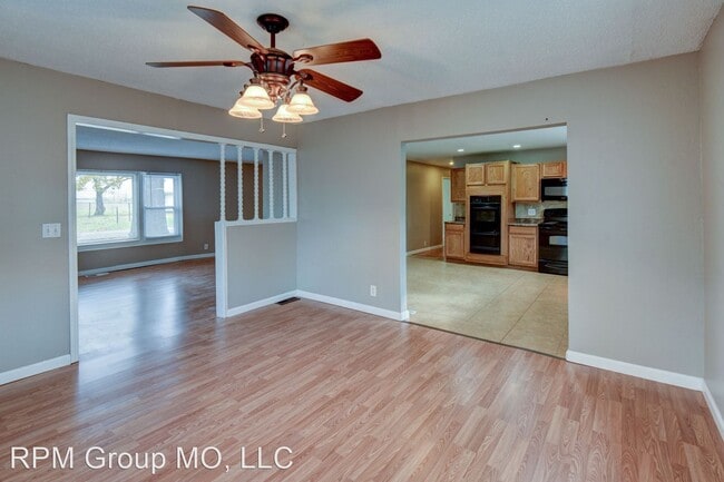 Building Photo - 4 br, 2 bath House - 600 E 4th Street