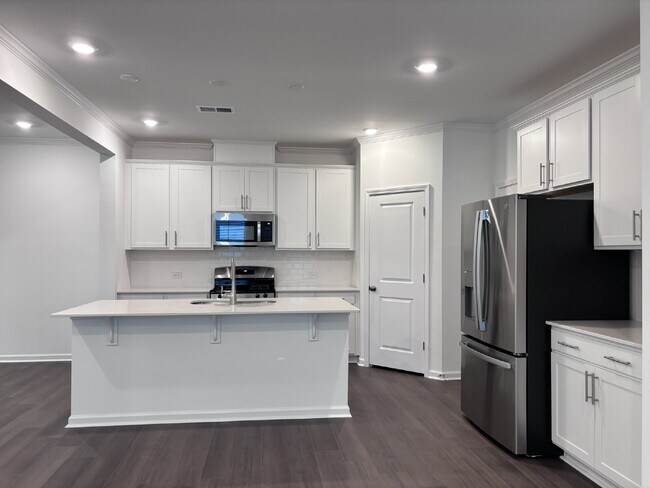 Building Photo - 10064 Regal Dr