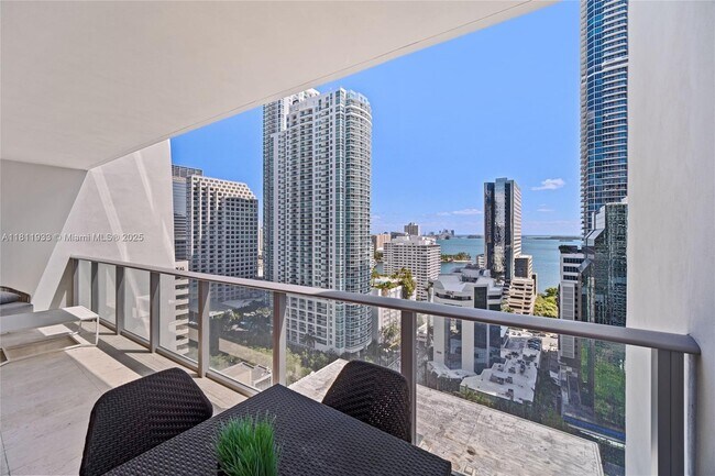 Foto del edificio - 1010 Brickell Ave