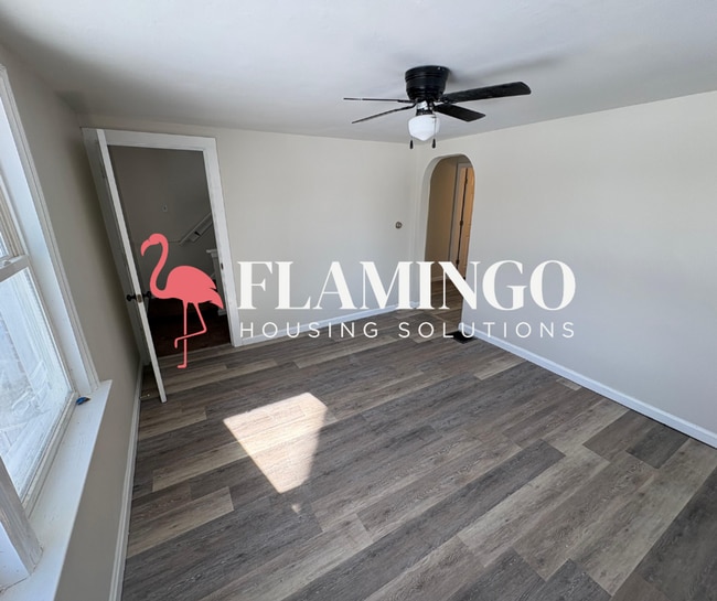 Building Photo - 607 Smith Ave