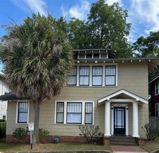 Building Photo - 1104 Belleview St