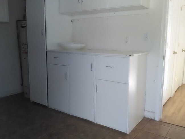 Foto del edificio - 2220 W Morten Ave