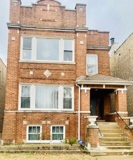 Building Photo - 4935 W Cornelia Ave