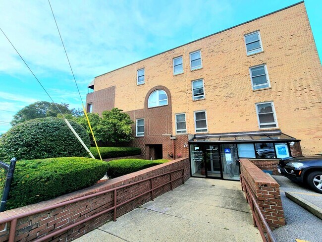 Foto del edificio - 314 Riverside Ave