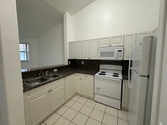 Foto del edificio - 1661 SE 29th Ct