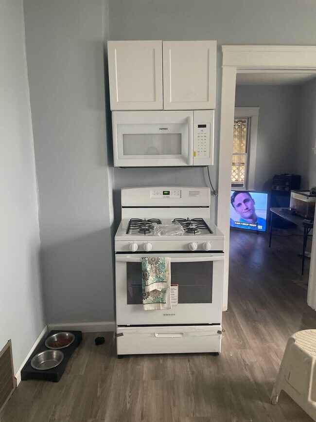 Foto del edificio - 2826 E 124th St