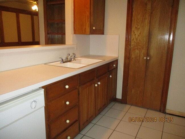 Building Photo - 5907 Flintshire Ct Arlington, TX 76017