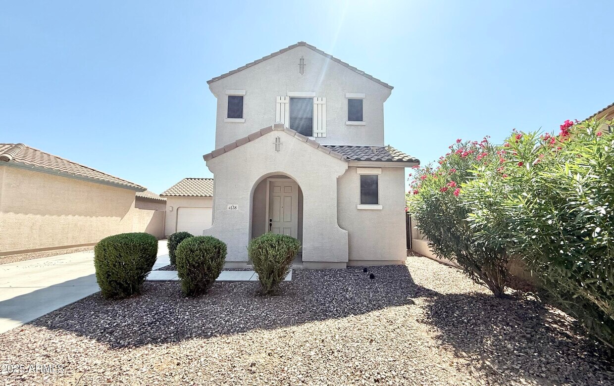 Foto principal - 4138 E Thunderheart Trail