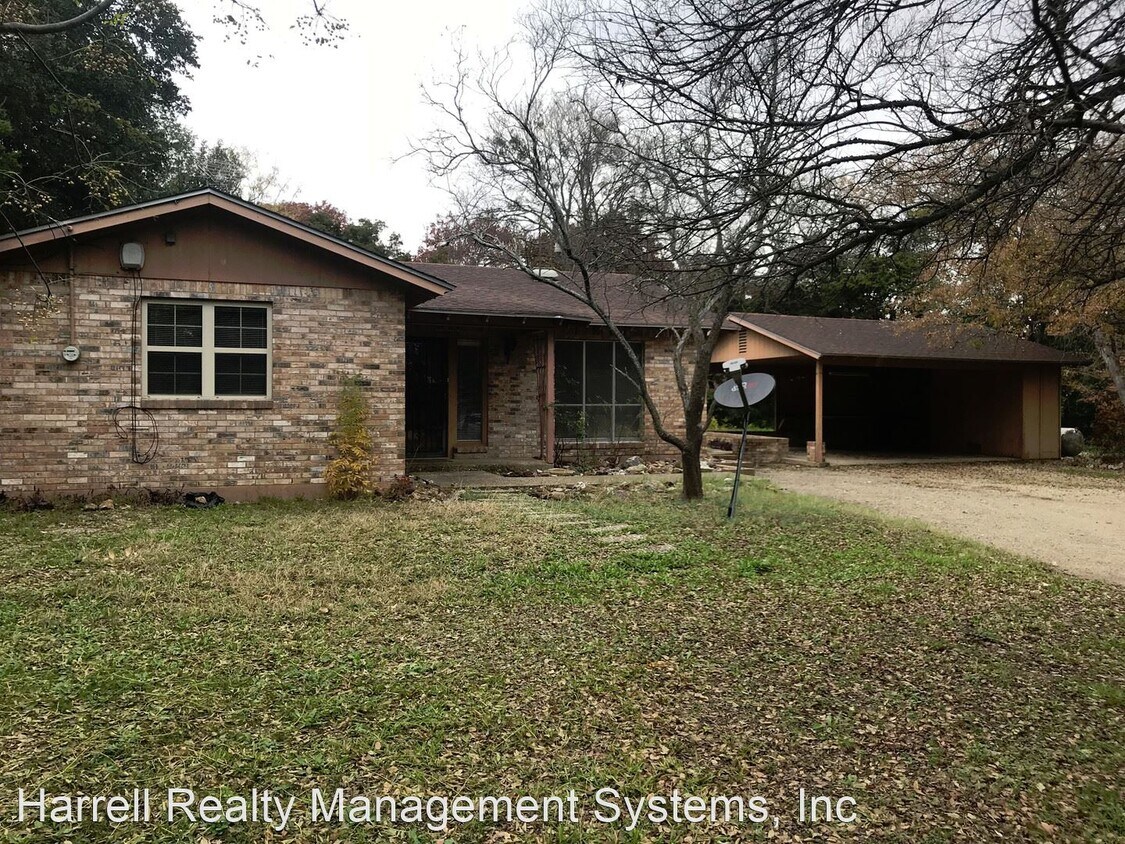 2 br, 2 bath House 13001 Woodway Dr. House Rental in Waco, TX