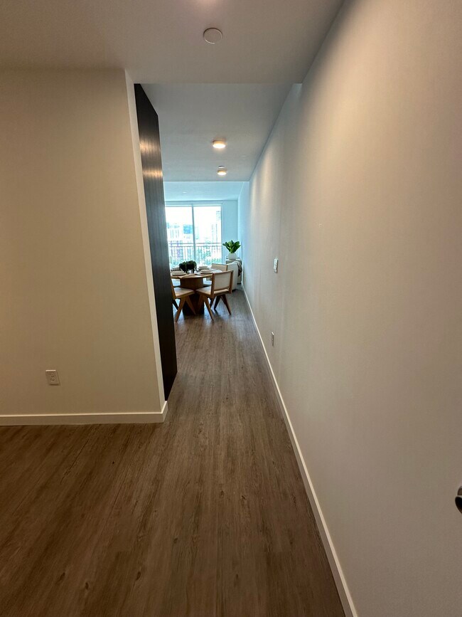 Foto del edificio - 133 NE 24th St
