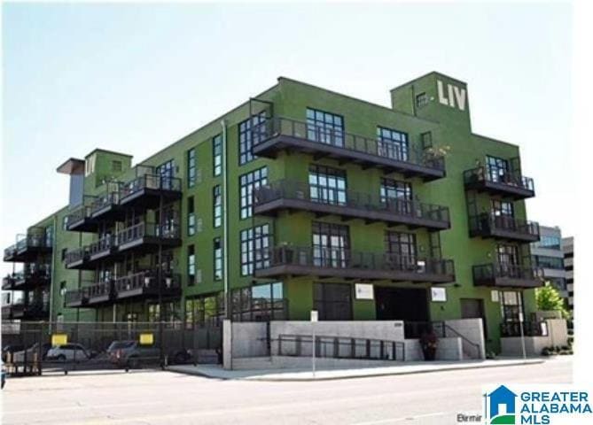 Primary Photo - 2201 5th Ave S