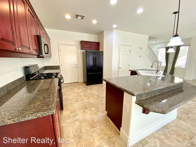 Building Photo - 3 br, 2.5 bath House - 181 Short Ruff Way