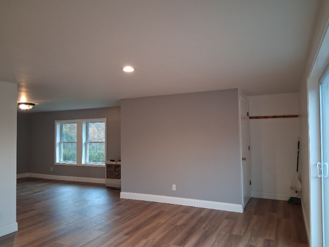 Foto del edificio - 17 Dickey Ln