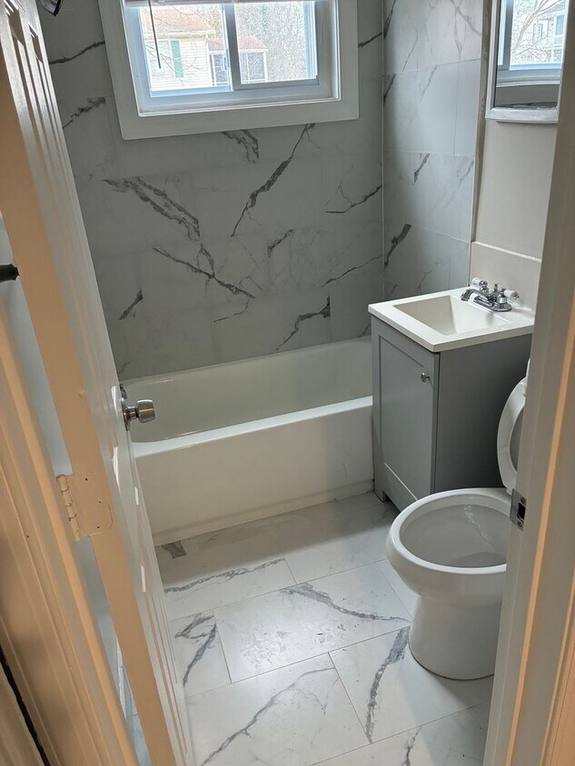 Foto del edificio - 2Bedroom apt for rent