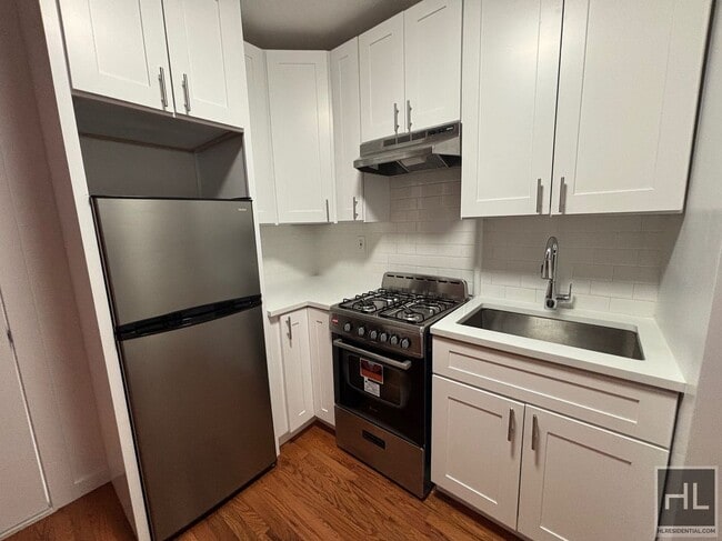 Foto del edificio - YORK AVENUE