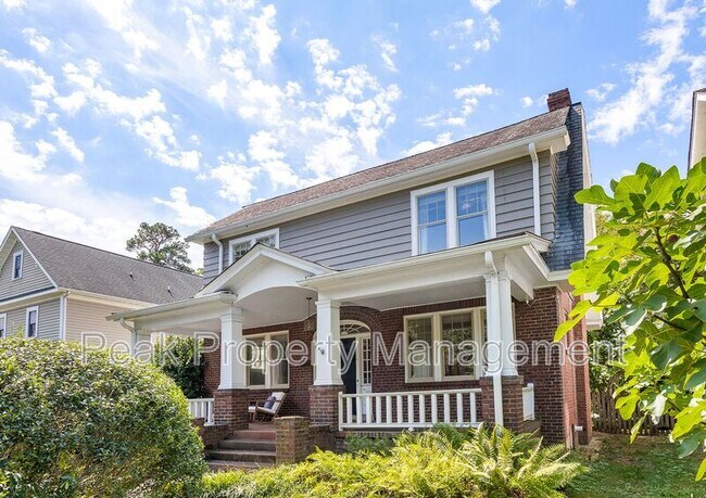 Foto del edificio - 4204 Forest Hill Ave