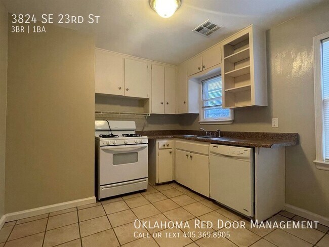 Foto del edificio - 3824 SE 23rd St
