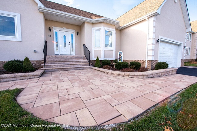 Building Photo - 12 Cindy Ct