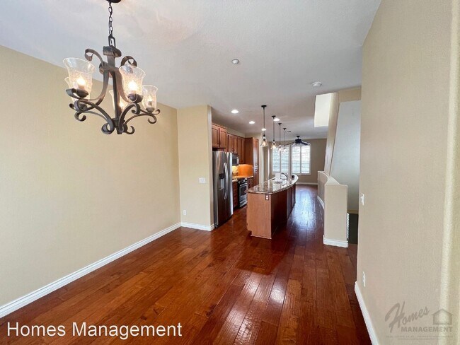 Building Photo - 2 br, 2.5 bath House - 1202 Elfin Forest Rd W