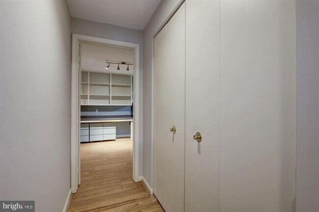 Foto del edificio - Two Primary Suite Townhouse