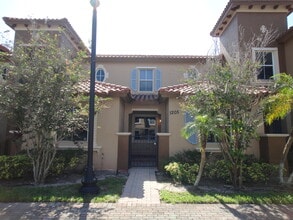 Building Photo - 2912 Hidden Hills Rd