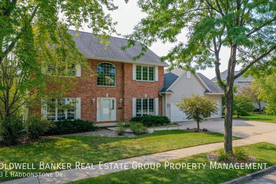 323 Haddonstone Dr, Appleton, WI 54913 House Rental in Appleton, WI
