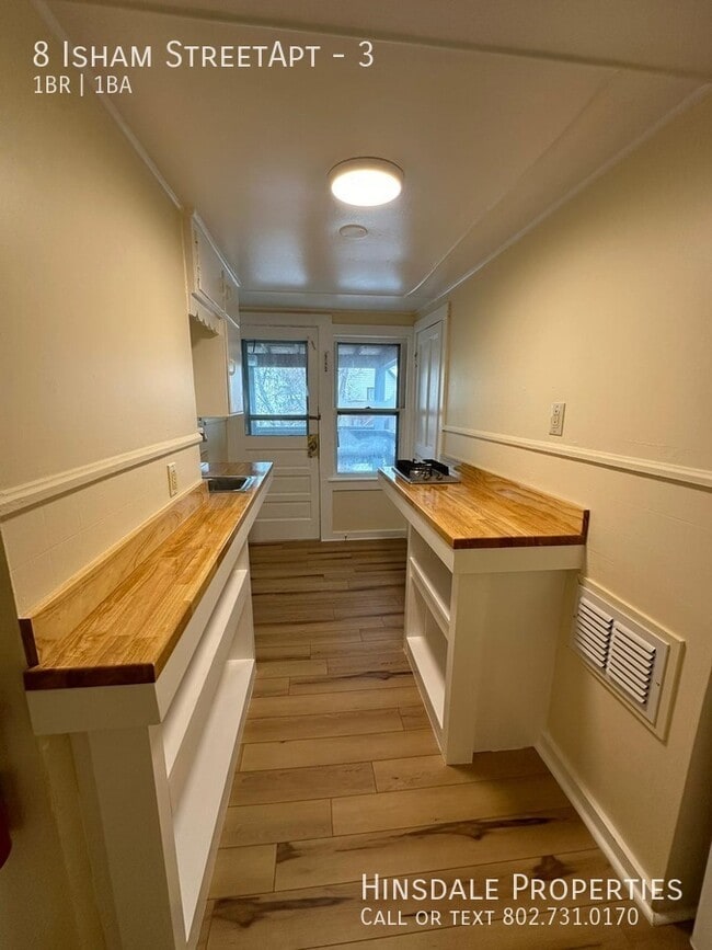 Building Photo - 8 Isham St