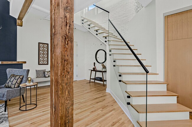 Foto del edificio - 2035 W Charleston St