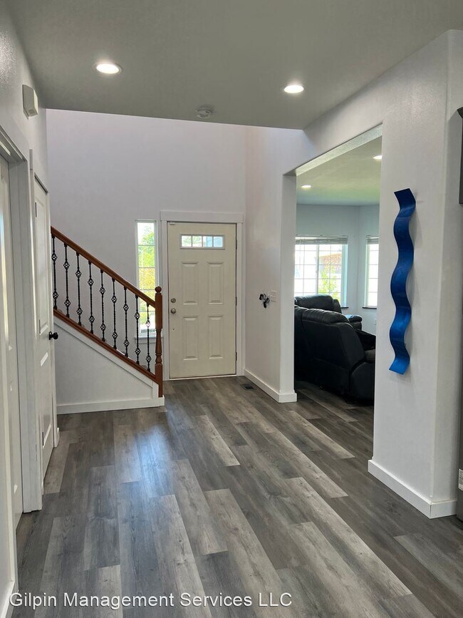 Building Photo - 4 br, 2.5 bath House - 1320 Weaver Way