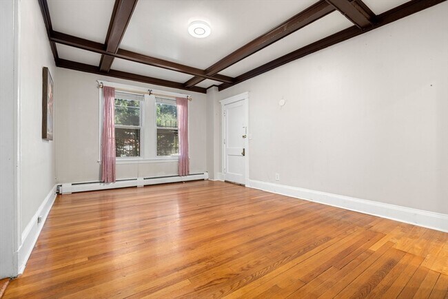 Foto del edificio - 1742 Commonwealth Ave