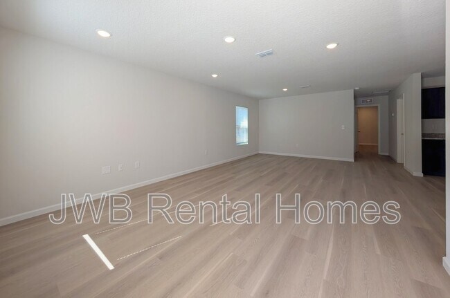 Foto del edificio - 3653 Dignan St