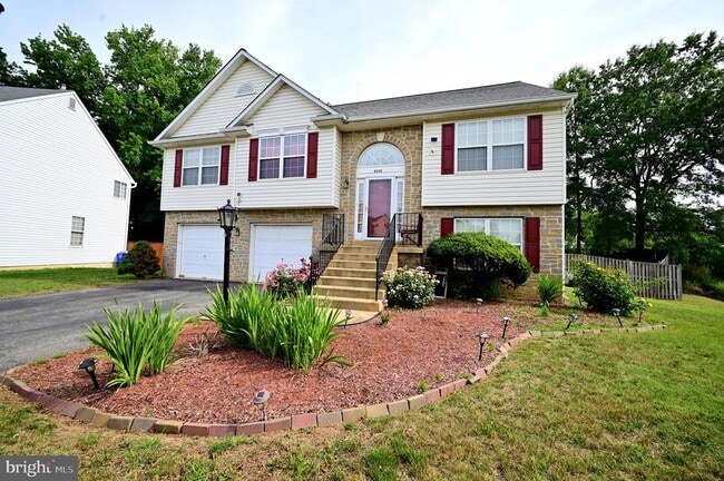 Building Photo - 9172 Granite Ct