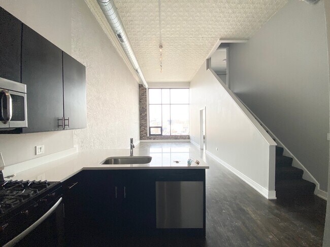 Foto del edificio - 1308 N Milwaukee Ave