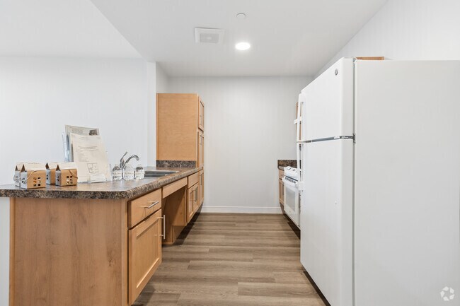 1 dormitorio, 1 baño - 611 pies cuadrados - Cocina - Shalom Towers