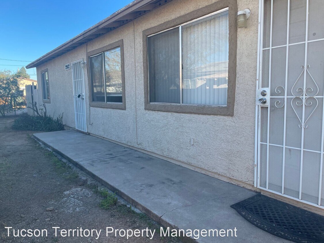 2982 E 30th St, Tucson, AZ 85713