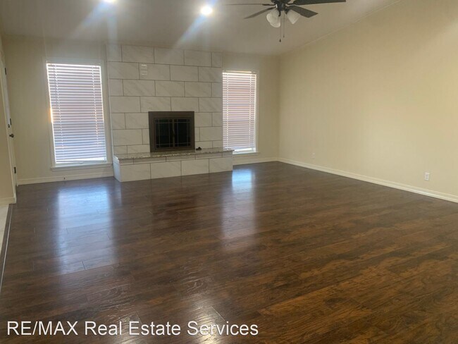 Building Photo - 4 br, 2 bath House - 303 Pauline Drive