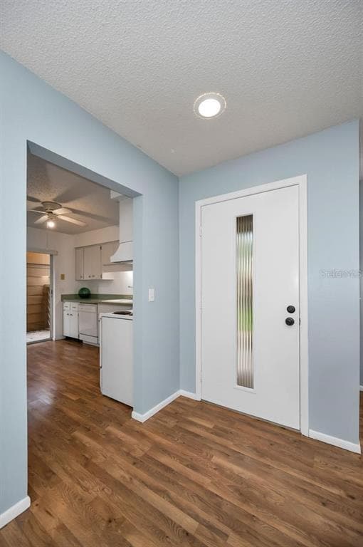 Building Photo - 4014 Davit Dr