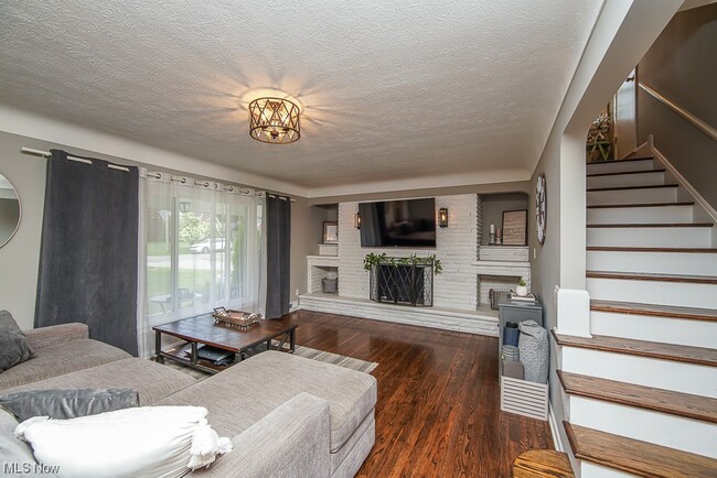 Building Photo - 6514 Bonroi Dr