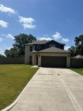 Building Photo - 303 Woodhaven Dr