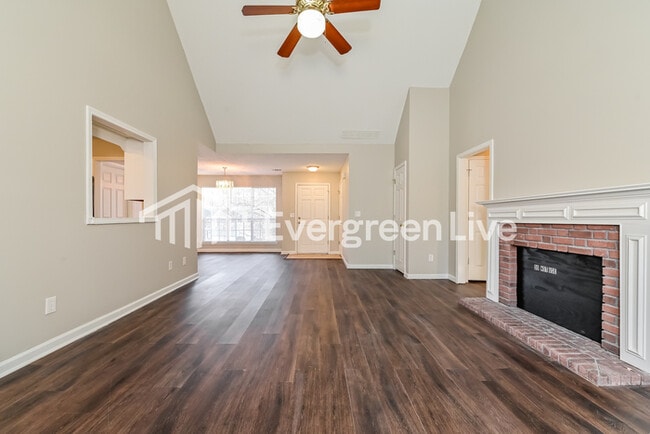 Building Photo - 3431 Hollow Oak Dr