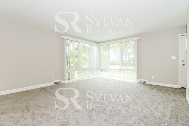 Building Photo - Enjoy living the good life in this 4 bedro...