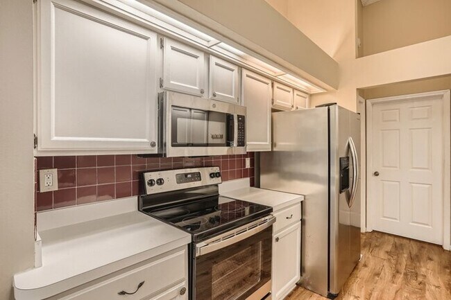 Building Photo - 5718 Erhardt Dr, Riverview, FL, 33578