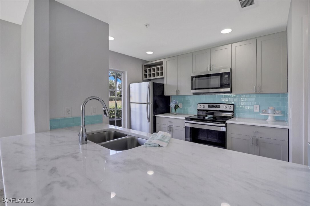 Foto principal - 9465 Ivy Brook Run