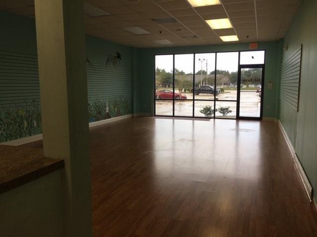 Building Photo - 1400 Gause Blvd