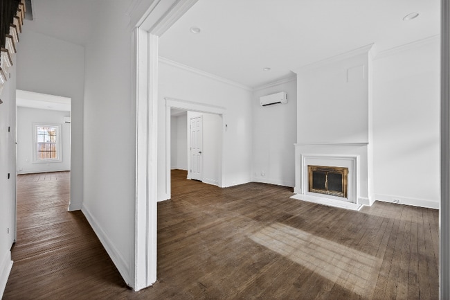 Building Photo - 1320 K St SE