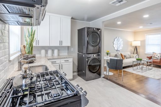 Foto principal - Everly Apartments on Cherry Street