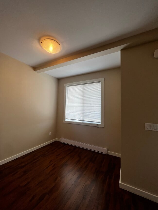 Building Photo - 10904-10102 102 Ave