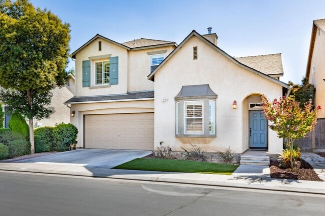 Building Photo - European Parc, two-story, home backing to ...