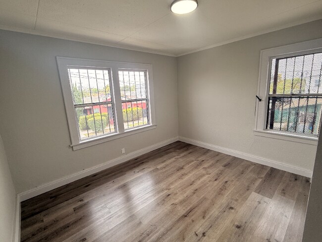 Foto del edificio - 4279 S Kansas Ave