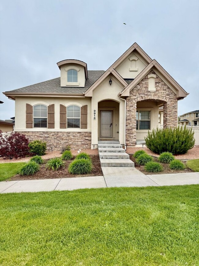 Building Photo - 9916 Wolf Lake Drive